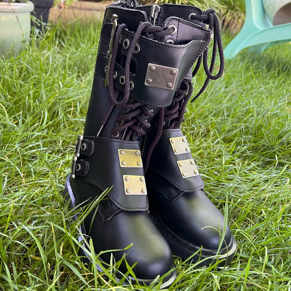 Demonia Bolt - 345 boots SIZE 5